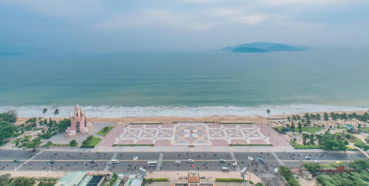 Panorama Nha Trang Star Beach Exterior photo